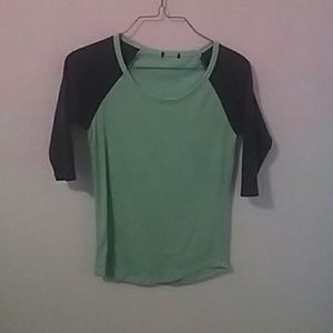 🍍2-tone blue shirt